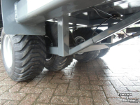 Remorque porte-machines Agomac Stratenmakers wagen