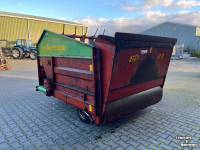 Distributeur de fourrage en bloc Strautmann BVW 214