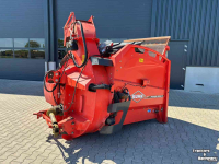 Distributeur de paille pour des logettes Kuhn Primor 2060 H