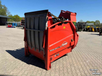 Distributeur de paille pour des logettes Kuhn Primor 2060 H