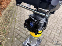 Plaques vibrantes Giant GR740E