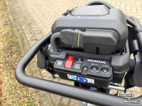Plaques vibrantes Giant GR740E