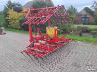 Régénérateur de prairie Einbock Aerostar 600 wiedeg