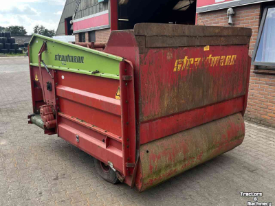 Distributeur de fourrage en bloc Strautmann BVW 214 Blokkenwagen doseerwagen voermachines