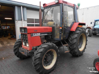 Tracteur Case-IH 745 xla