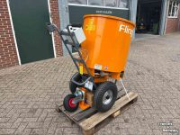 Épandeur de sciure pour des logettes Flingk SE 250