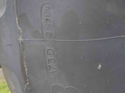 Roues, Pneus, Jantes, Barillets Jumelage Michelin 800/70r38 demontage