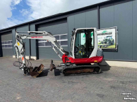 Pelles sur chenilles Takeuchi TB 235