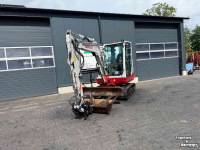 Pelles sur chenilles Takeuchi TB 235