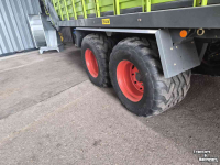 Autochargeuse Claas Quotum 5700 s