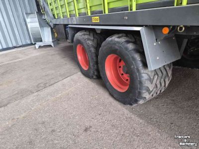 Autochargeuse Claas Quotum 5700 s