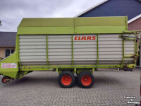 Autochargeuse Claas Sprint 445