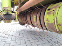 Autochargeuse Claas Sprint 445
