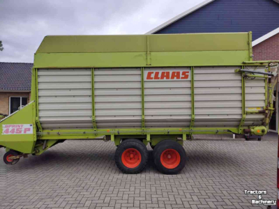 Autochargeuse Claas Sprint 445