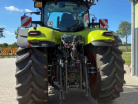Tracteur Claas Axion 830 C-Matic First Claas