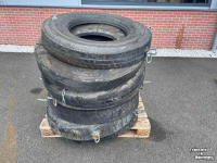 Aérateur de prairie Pirelli Weidesleep banden 295/80 R 225