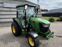 Tracteur pour vignes et vergers John Deere 4066R