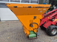 Épandeur de sciure pour des logettes Flingk ZX 1500 instrooibak euro aansluiting boxenstrooier
