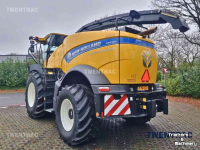 Ensileuse automotrice New Holland FR 550