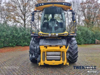 Ensileuse automotrice New Holland FR 550