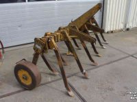 Cultivateur Rumptstad 275/11 vastetandcultivator vaste tand cultivator woelpoot woeler