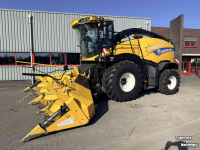 Ensileuse automotrice New Holland FR500 Forager + FIE450 Mais Header 8 Rows