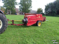 Presses New Holland Hayliner 377