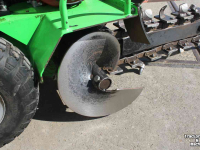 Autres matériel et accessoires de jardins et espaces verts  Garbin M65R kettinggraver sleuvengraver sleufgraafmachine Honda motor