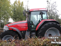 Tracteur McCormick 175