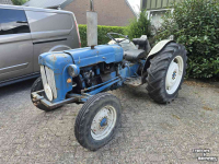 Tracteur Fordson Dexta