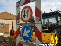 Autres équipements pour rue, entretien des accotements et des fossés  Opklapbaar Waarschuwingsbord / Verkeersbord