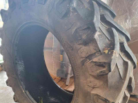 Roues, Pneus, Jantes, Barillets Jumelage Pirelli 520/70X38 TM700 50%