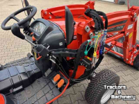 Tracteur TAFE 6028 H VOORLADER HST