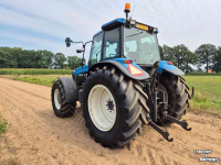 Tracteur New Holland 8360