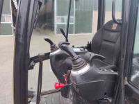 Pelles sur chenilles JCB 8018