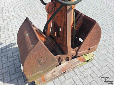 Bennes preneuse  Schalenknijper / grondknijper / knijpbak