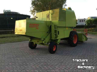 Moissonneuse batteuse Claas Kompakt 30