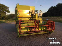 Moissonneuse batteuse Claas Kompakt 30