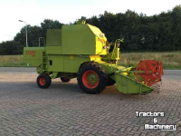 Moissonneuse batteuse Claas Kompakt 30