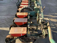 Semoir Monozentra 12 rij bietenzaai machine