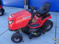 Tracteur Tondeuse Autoporté Simplicity SLT210E Zitmaaier Overjarig / Showroommodel