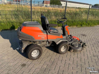 Tracteur Tondeuse Autoporté Husqvarna R420T AWD