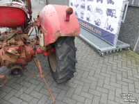 Tracteurs anciens  Massey-Harris Ferguson TEF