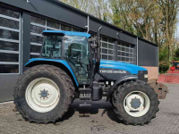 Tracteurs New Holland TM 135