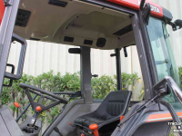 Tracteur pour horticulture Kubota L3300 tuinbouwtrekker smalspoortrekker tractor met cabine en gazonbanden