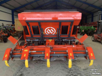 Planteuse de pommes de terre Miedema CP42 bekerpootmachine| aanaardkap | Erosionstop | dewulf