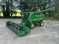 Moissonneuse batteuse  CTS John deere combine maaibord