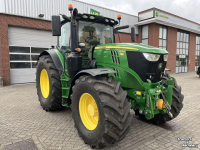Tracteur John Deere 6215R