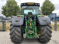 Tracteur John Deere 6215R