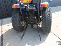 Tracteur pour horticulture Iseki TLE3400H hydrostaat compacttrekker tuinbouwtractor gazonbanden